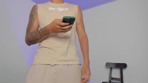 Hugo online show from October 3, 4:37 pm