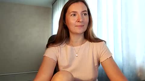 HumpyGrey online show from September 18, 10:08 am