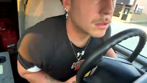 hungkingg22 online show from March 7, 10:54 pm