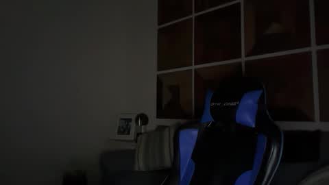 hungkingg22 online show from February 19, 11:26 pm