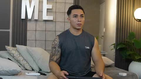 hunk_ryan online show from March 4, 2:53 pm