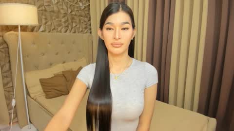 hunkhomerontop online show from December 20, 8:43 am