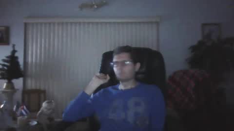 hunkmasclefad458 online show from December 7, 6:15 am