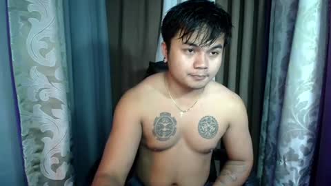 hunkyzeus online show from July 4, 6:39 am
