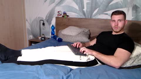 Hunter Bridges online show from January 31, 4:06 pm