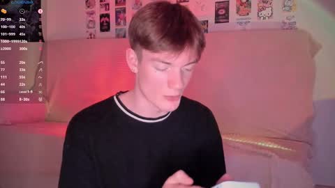 Snapshot of hunterrxxxhunter chatting on February 22, 9:04 pm Hunter online show from February 22, 9:04 pm