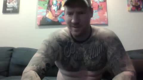 hurricanerodzilla online show from January 8, 10:27 pm