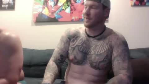 hurricanerodzilla online show from January 9, 1:29 am