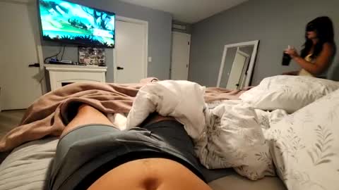 Husband25 online show from August 2, 3:30 am