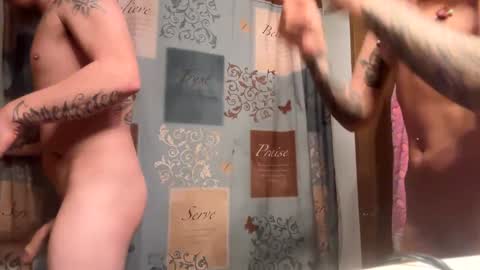 husbandandwife2011 online show from February 7, 7:38 pm