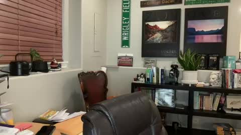 hvnter_fox online show from July 13, 9:02 am