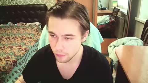 Tom online show from March 18, 9:04 am