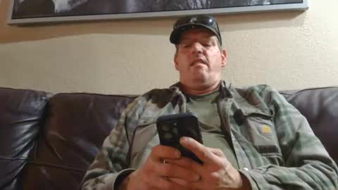 hypatia007_has_issues online show from January 12, 5:14 am