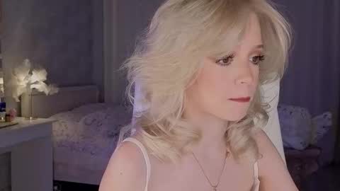 Joselle online show from March 24, 11:33 pm