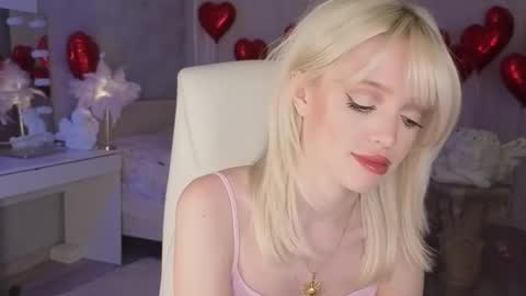 Joselle online show from February 17, 11:15 pm