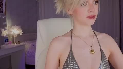 Joselle online show from March 9, 2:05 am