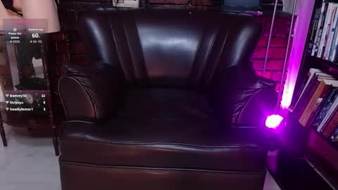 karoll online show from March 6, 9:47 pm