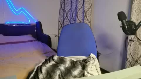  narcissus online show from January 3, 11:23 pm