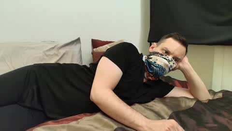 i o ro online show from March 16, 5:44 am