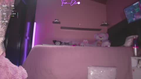 Snapshot of iam_eli chatting on October 19, 11:31 pm online show from October 19, 11:31 pm