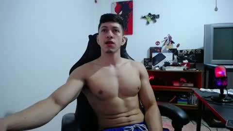 iam_yourbabyprincess_xd online show from March 26, 9:31 pm