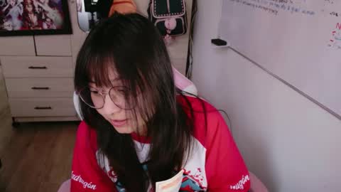 Zoe 3 online show from August 5, 10:51 pm