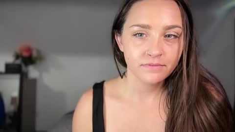 Crystal online show from October 18, 5:39 pm