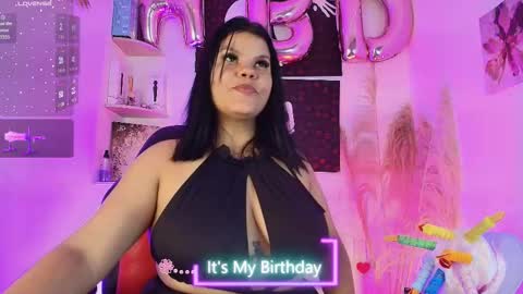 IM LOLA  online show from December 20, 5:20 pm