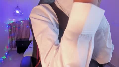 Nayuta online show from January 15, 8:39 pm