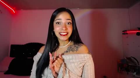 Snapshot of iamroxanne chatting on December 2, 2:24 am Camila online show from December 2, 2:24 am