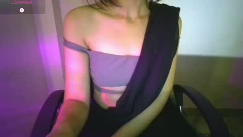 hainnahh online show from November 23, 7:23 pm