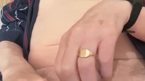 Snapshot of ian53a chatting on October 12, 11:14 am ian53a - mature UK man for same online show from October 12, 11:14 am