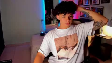 Andres online show from August 8, 7:35 pm