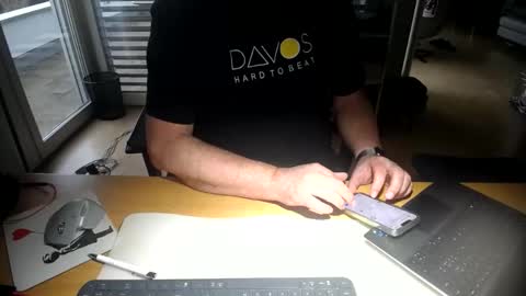 iandy12 online show from December 1, 7:17 am