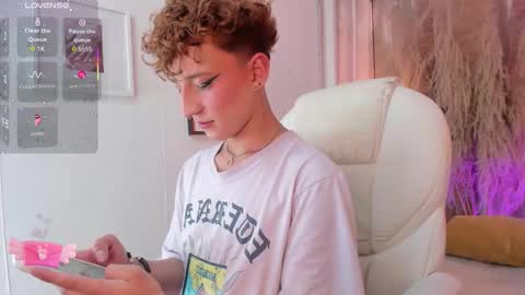 Snapshot of iangel_ chatting on September 18, 8:46 pm ian online show from September 18, 8:46 pm