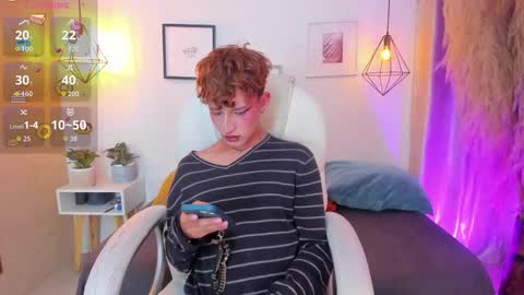 Snapshot of iangel_ chatting on September 28, 4:21 am ian online show from September 28, 4:21 am