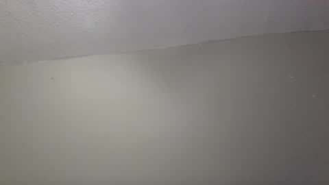 ianrobbins6 online show from January 6, 8:24 pm