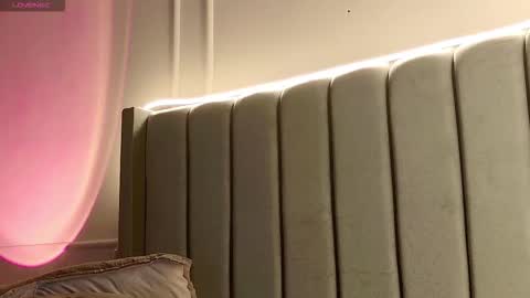 Crystall online show from November 21, 11:30 am