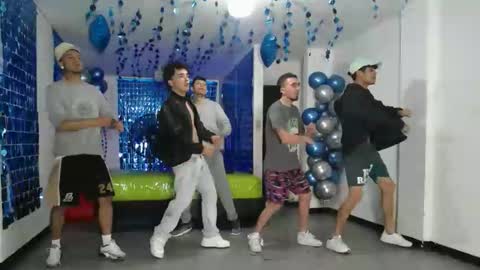 THOMAS AND DAMIAND online show from February 15, 4:01 pm