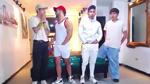 THOMAS AND DAMIAND online show from December 14, 1:06 pm