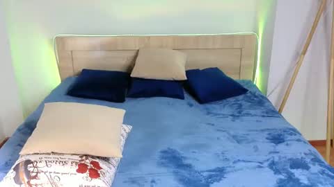 Ice online show from July 16, 5:05 pm