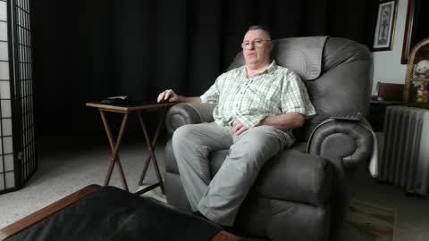 Christopher online show from February 13, 7:17 pm