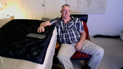 Christopher online show from October 2, 4:06 pm