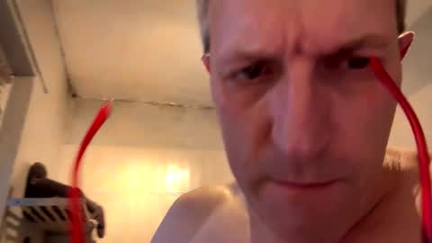 icums4u online show from December 15, 3:52 pm