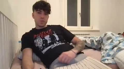 Snapshot of icyninesix chatting on January 24, 1:45 am icyninesix online show from January 24, 1:45 am