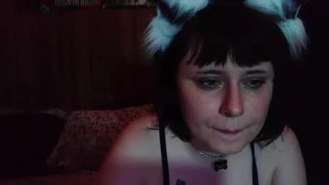 idamilliscent online show from April 6, 12:08 am