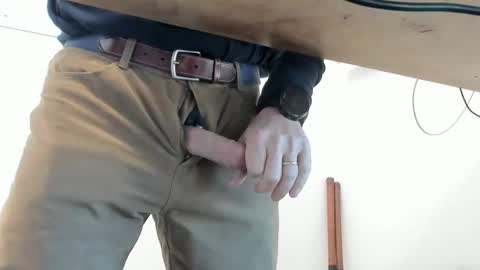 idfunguy2023 online show from January 20, 7:04 pm