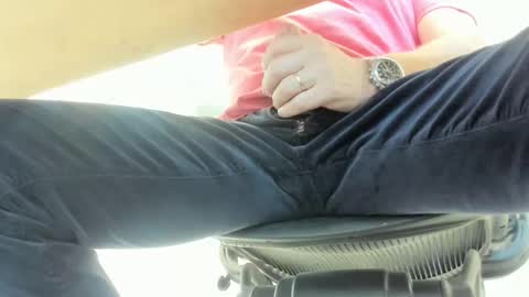 idfunguy2023 online show from March 26, 10:26 pm