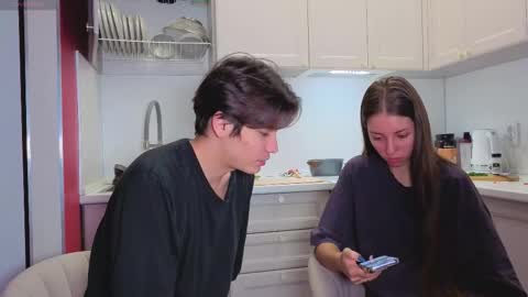 Julia and Mira online show from October 27, 12:49 pm