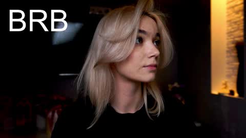 ileanacampbel online show from September 15, 4:03 am